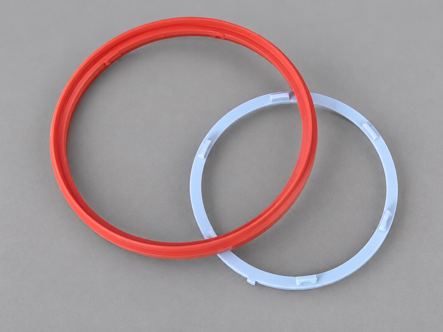 Plastic sealing ring for industrial equipment