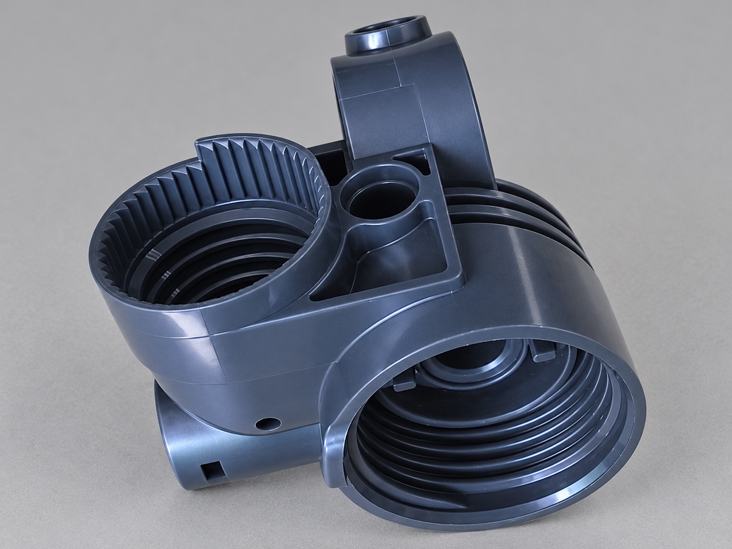 Unscrewing tube connector