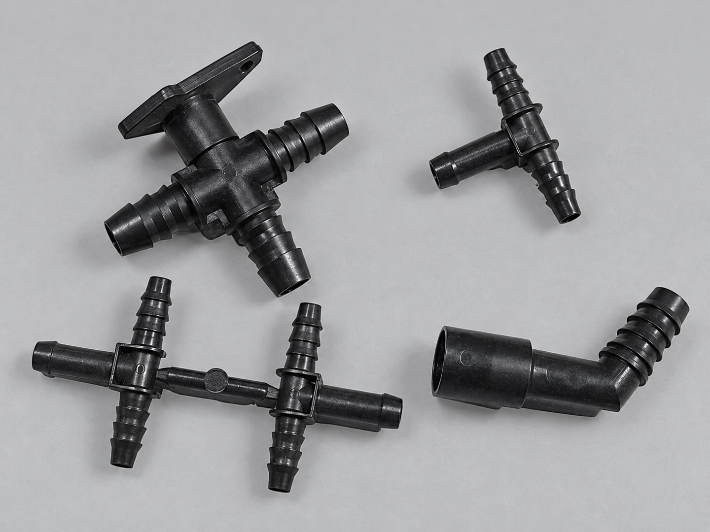 Tube connector for industrial equipment